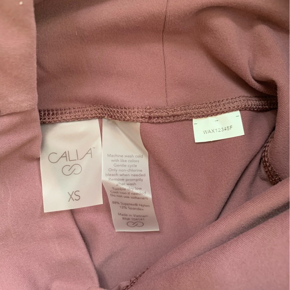 Calia by Carrie Underwood high rise crop flare, mauve, XS NWT - Picture 5 of 6